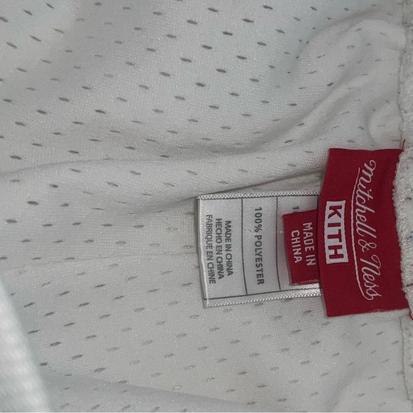 Mitchell & Ness Kith Shorts - Picture 6 of 9